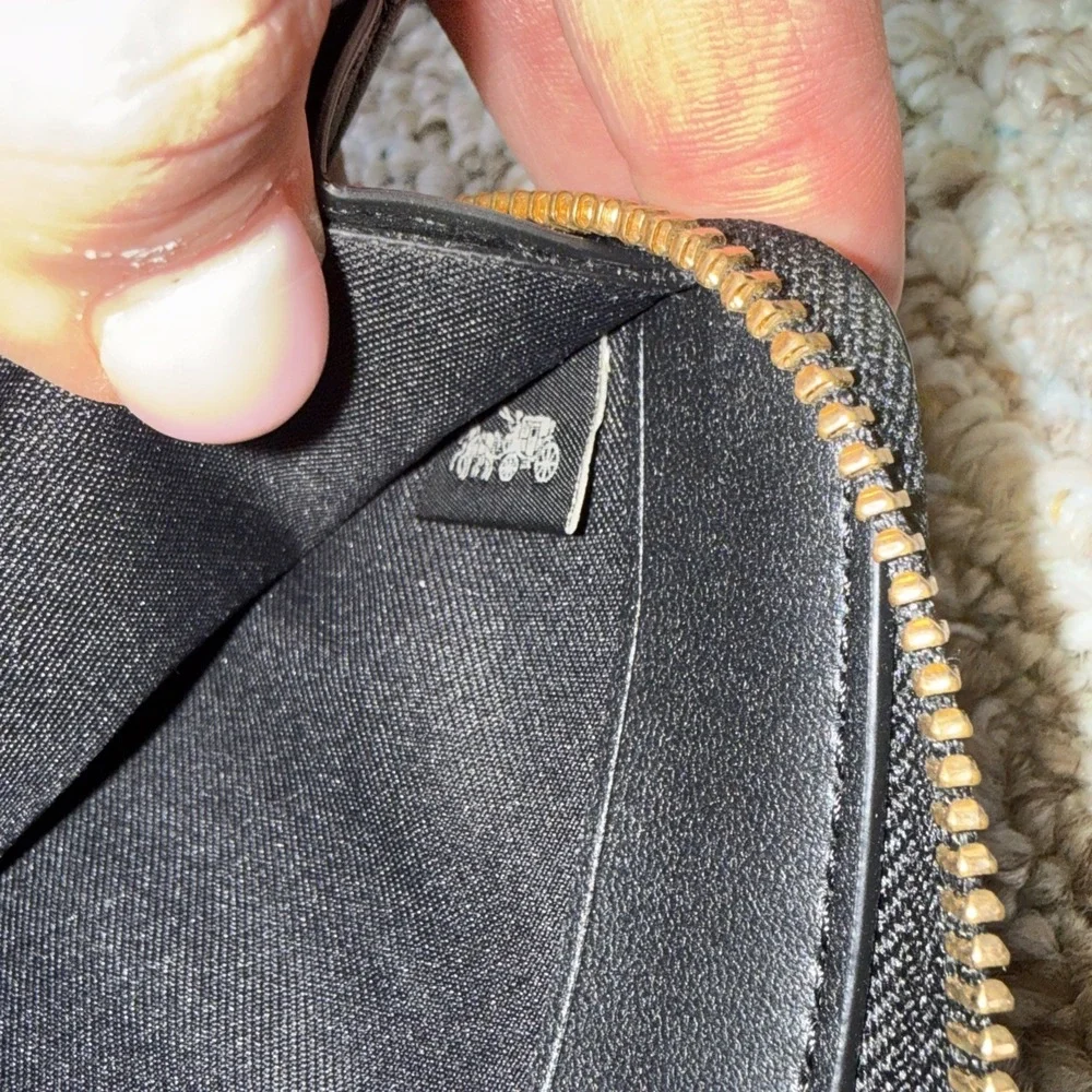 Coach Black Pebble Leather‎ Gold Zip Around Wallet And Wrist Strap C4451
